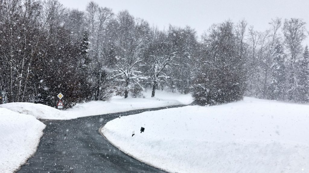 Blogs 6 Cold-Weather Benefits Every New Milford Homeowner Should Know